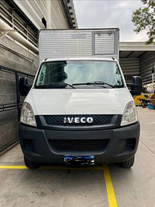 IVECO DAILY 2.3  HPI DIESEL 35S14 CHASSI MANUAL